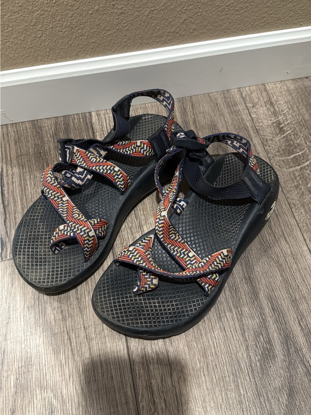 Chaco Women's Black Multicolor Strappy Sandals